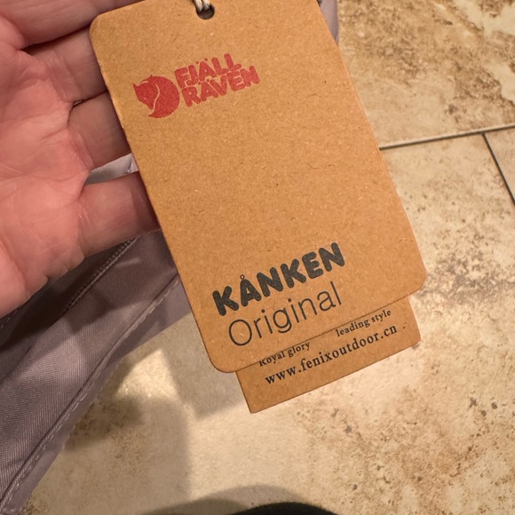 BNWT Fjallraven Backpack - Picture 5 of 8